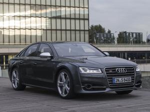 Audi S8 2013 года  (WW)